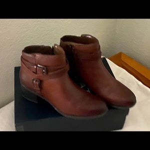 Naturalizer Brown Leather Ankle Booties